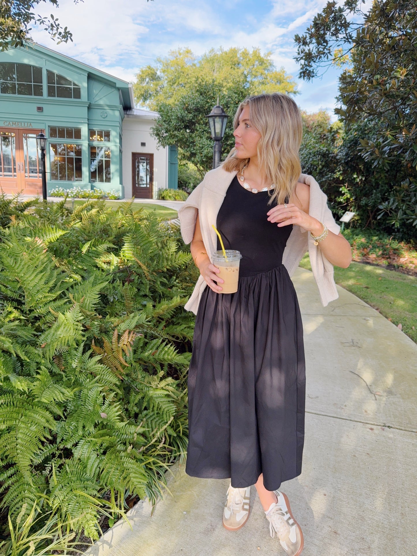 Vera Black Midi Dress
