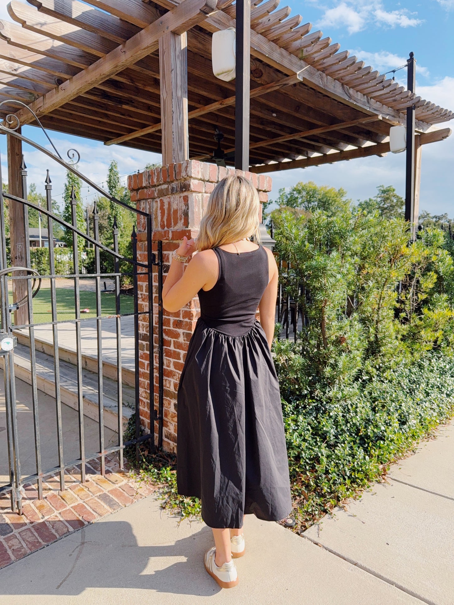 Vera Black Midi Dress