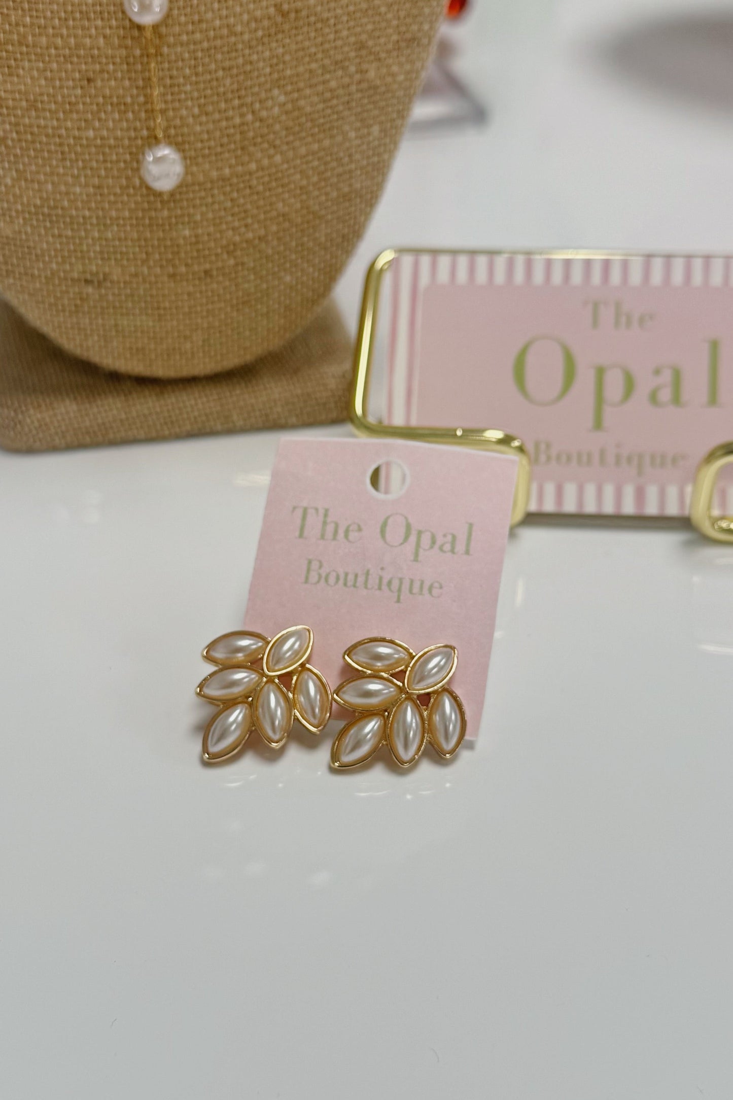 Lynn Pearl Earrings