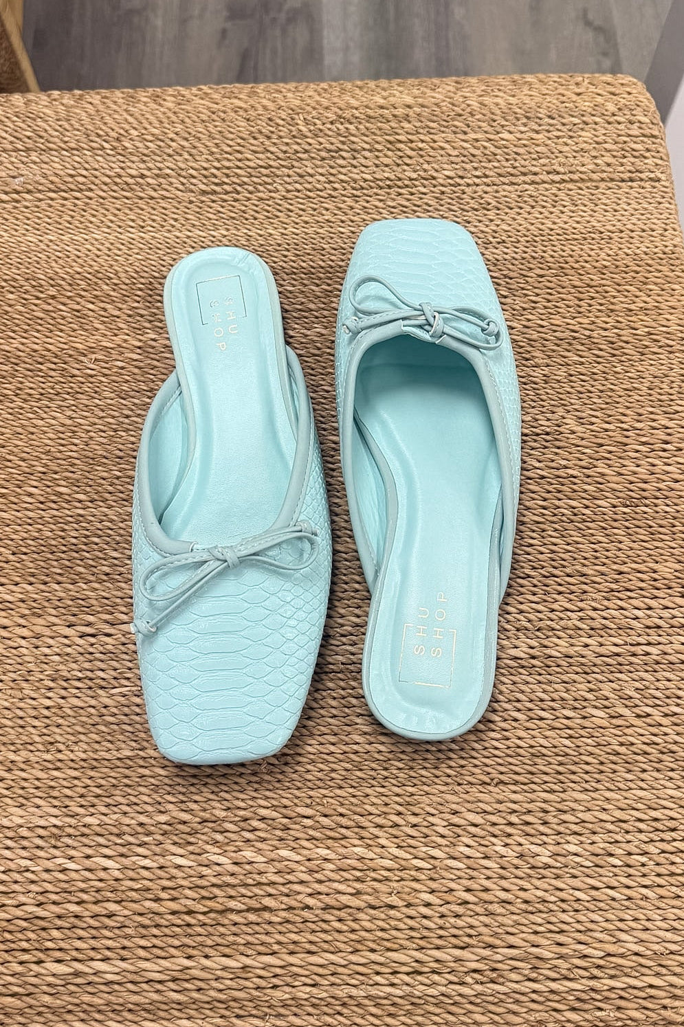 Andrea Mint Flats